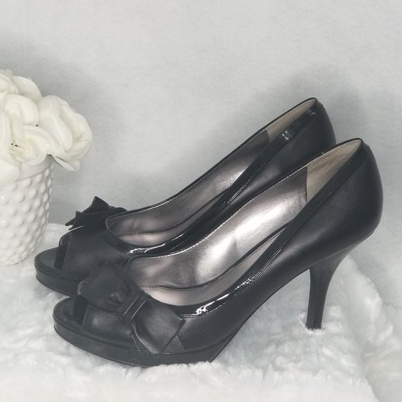 Black-Marc Fisher Peep Toe Leather Platform Pump - Picture 2 of 8